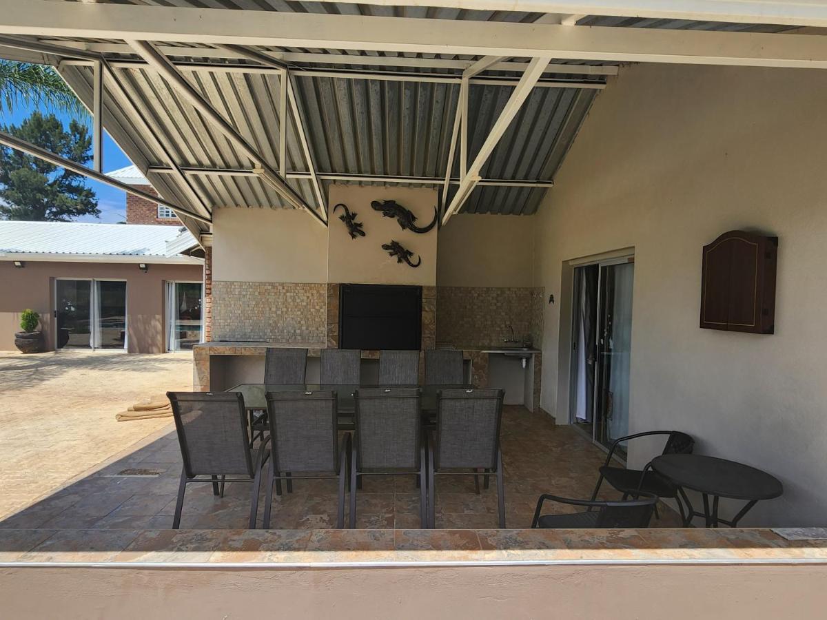 De Jagter'S Nest Vila Otavi Exterior foto